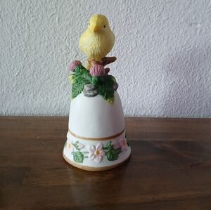 ⭐️Charming Parrotkeet Bell Decor